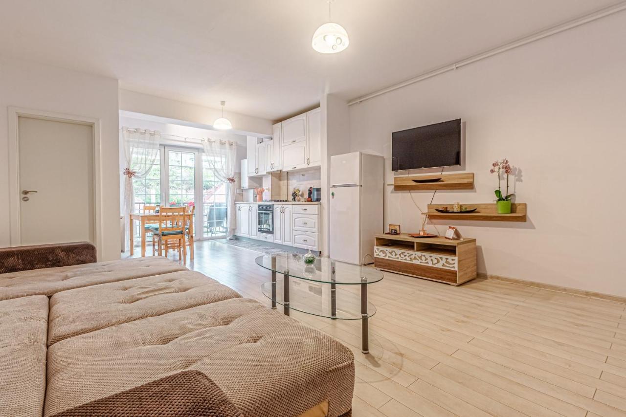 Opera Apart 2 Apartment บราชอฟ ภายนอก รูปภาพ